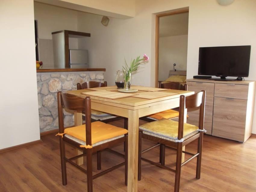 Apartmani Juliska Pirovac Exteriér fotografie